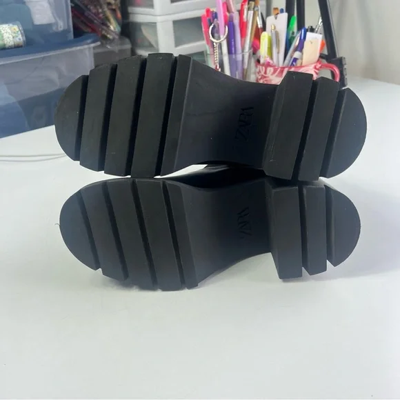 Zara Block Heel Platform Ankle Chelsea Boot Lug Sole Black Size 37 US 6.5 NWT - Picture 5 of 10